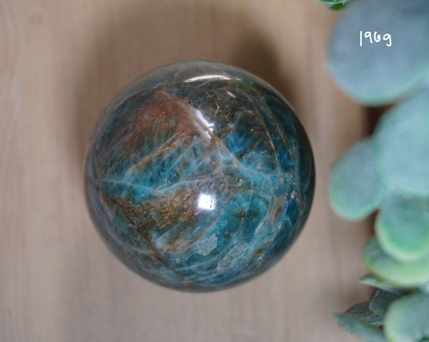 Unlock Spiritual Fulfillment with Apatite Sphere: Enhance Clarity and Purpose!