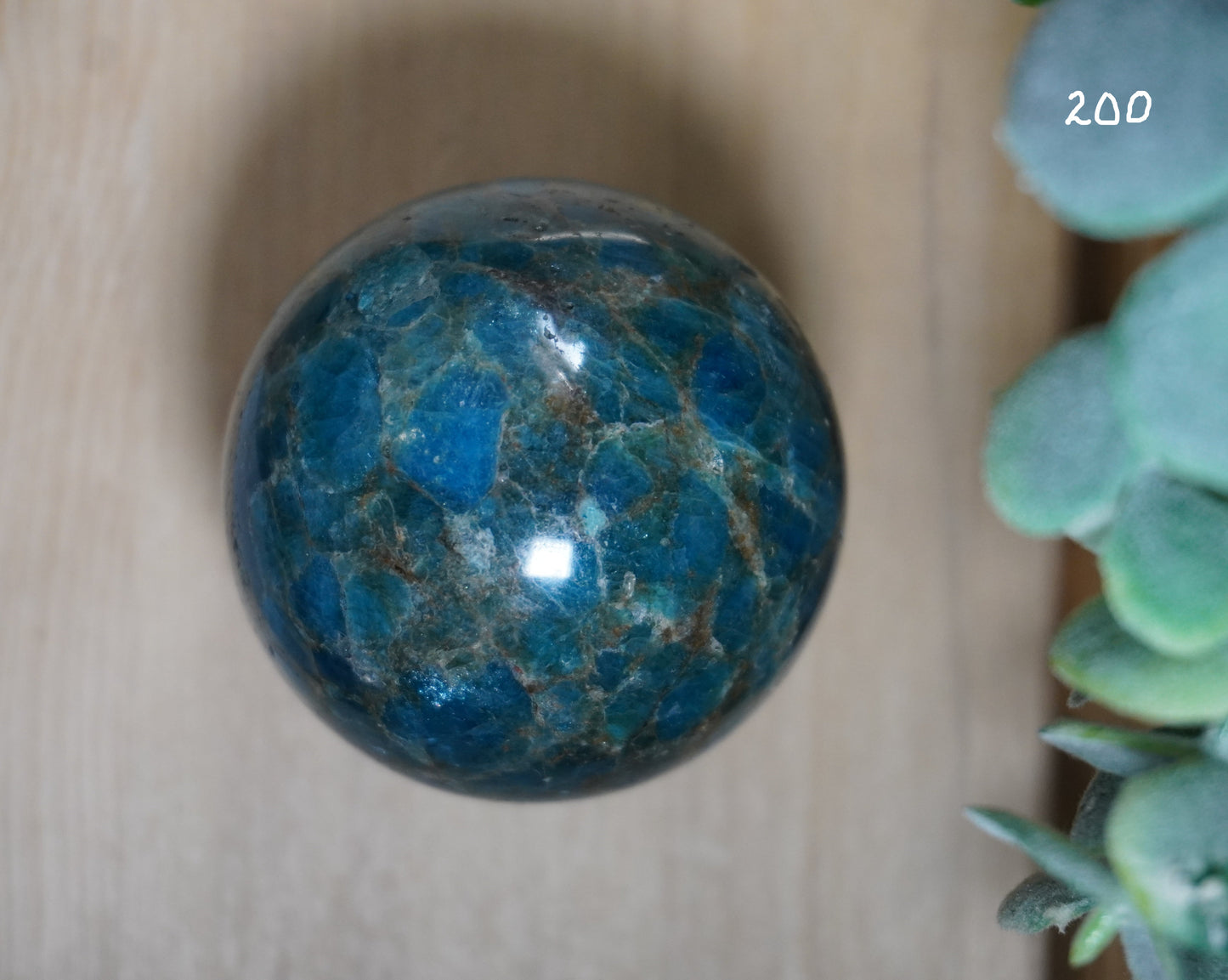 Unlock Spiritual Fulfillment with Apatite Sphere: Enhance Clarity and Purpose!