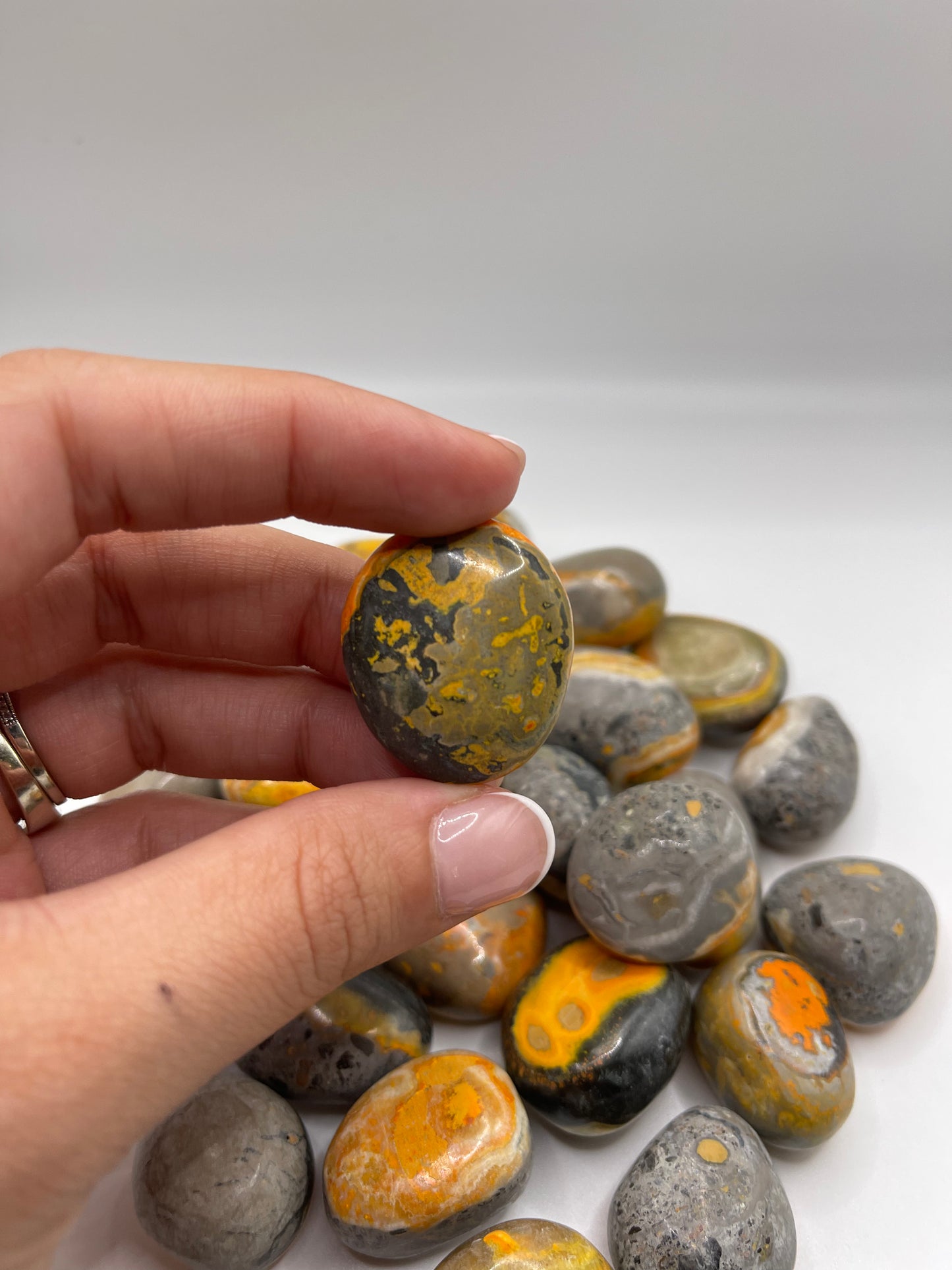 Bumblebee Jasper: Ignite Creativity and Confidence