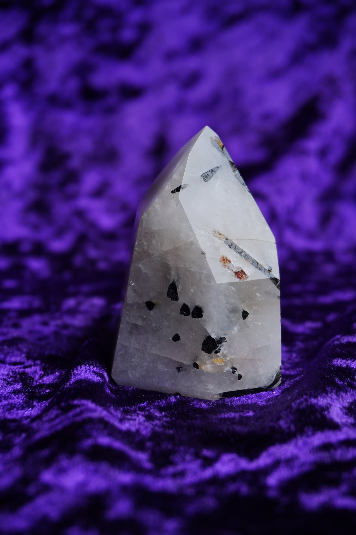 Quartz with Black Tourmaline: Protection and Clarity