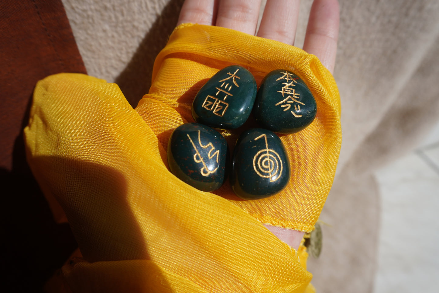 Reiki Set - Bloodstone: Healing and Vitality (4 pieces included)