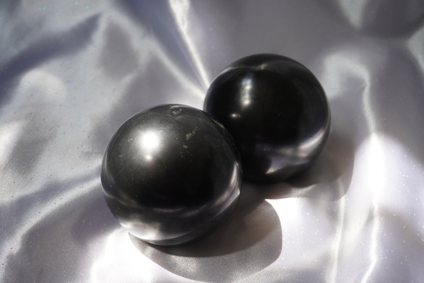 Shungite Spheres for EFM Protection