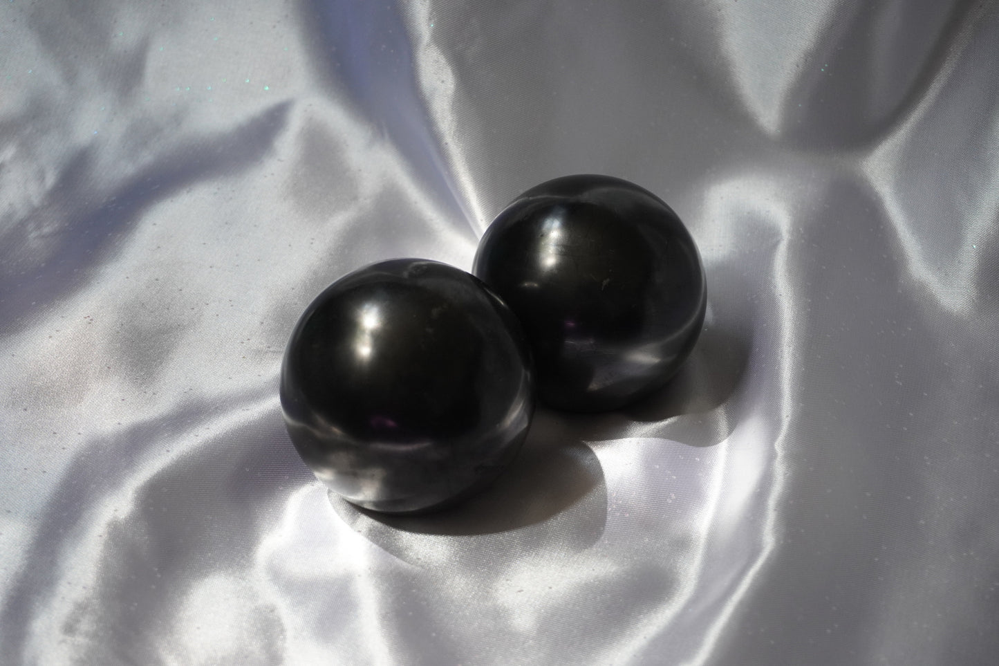 Shungite Spheres for EFM Protection